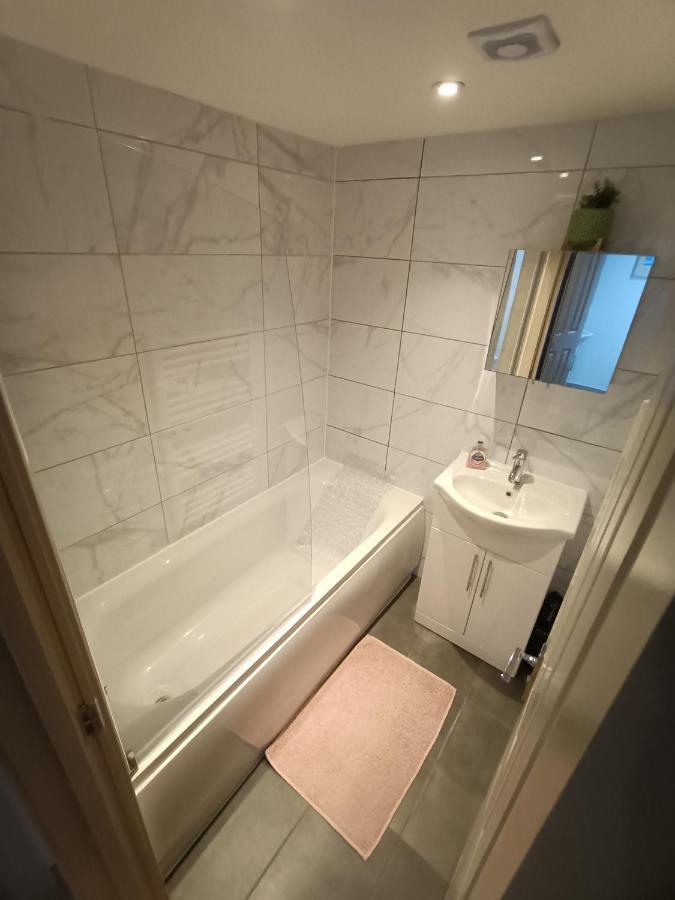 Lovely 1 Bedroom Apartment In London Eksteriør billede